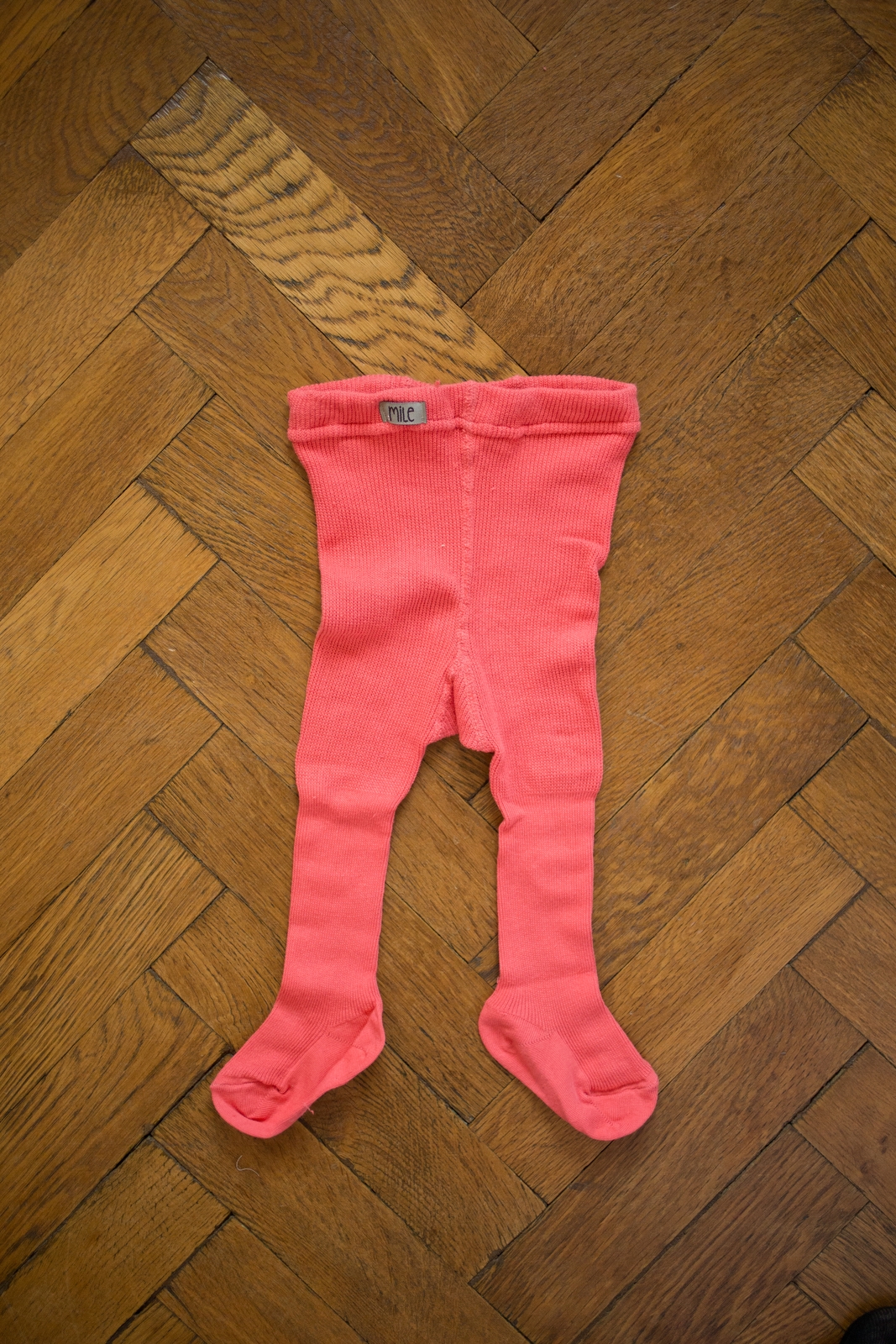 strawberry tights without braces